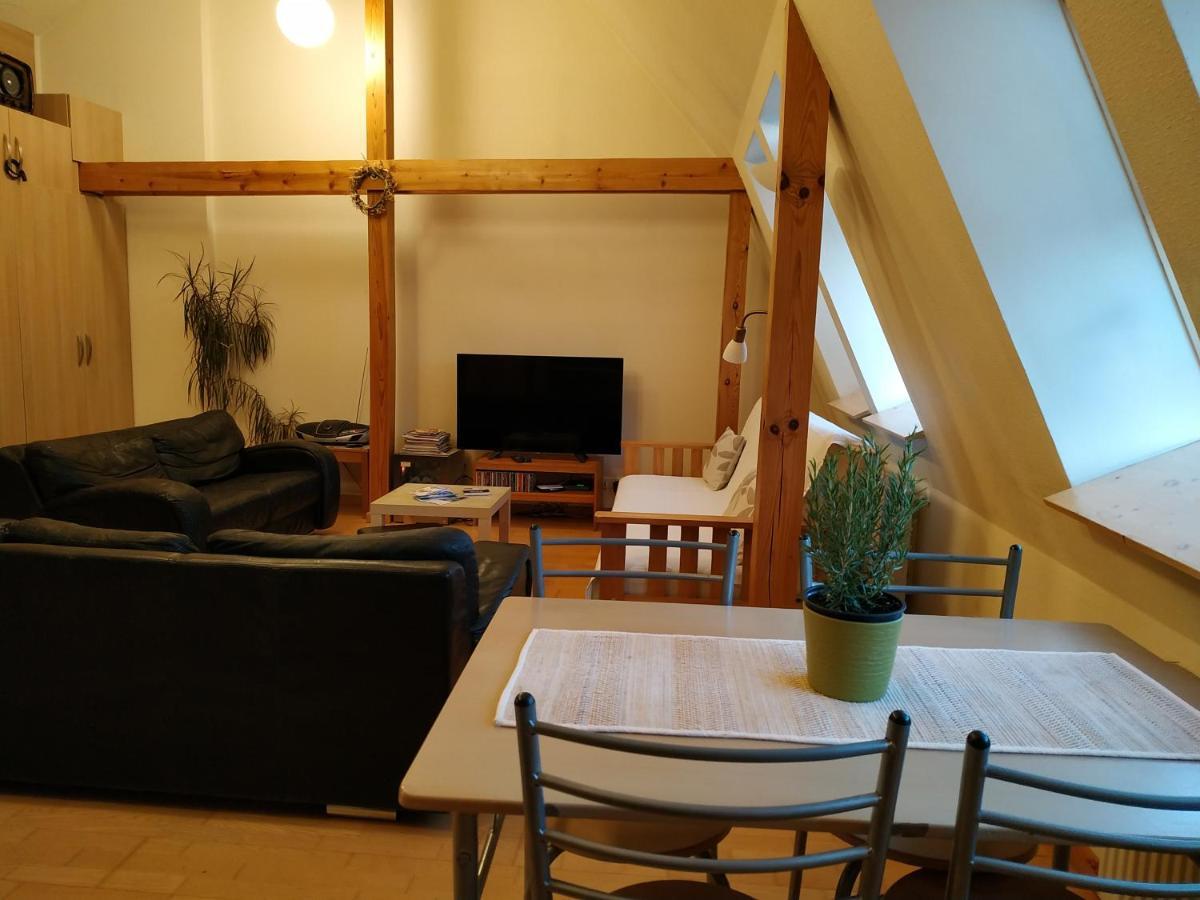 Sunlit Loft Apartment Riga Exterior foto